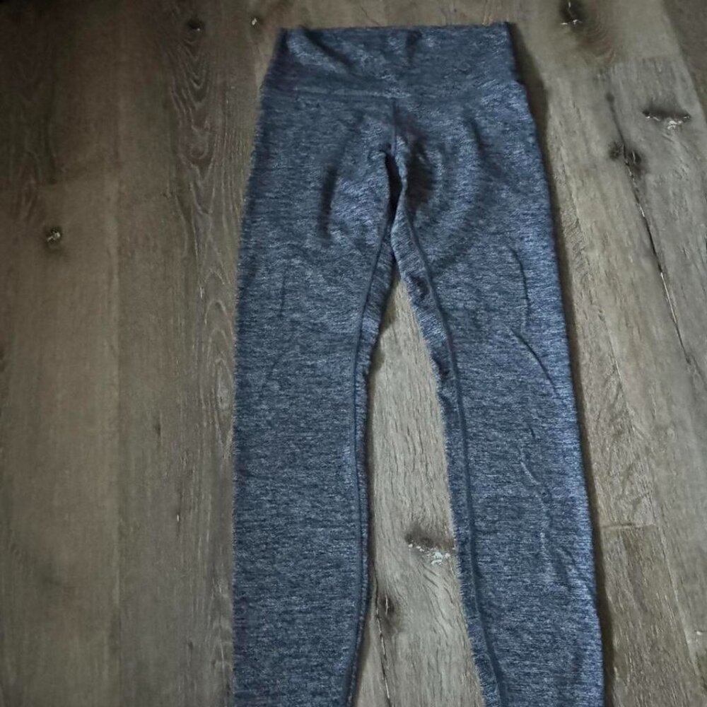 Lululemon Heather Gray Leggings Size 6
